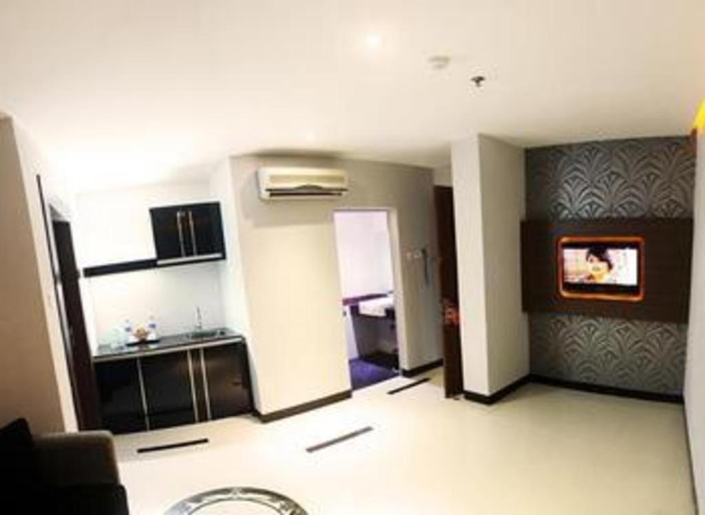 89 Hotel Batam Nagoya Eksteriør billede