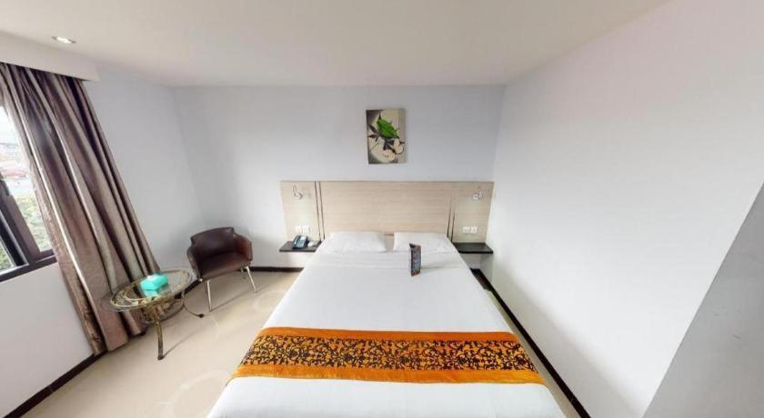 89 Hotel Batam Nagoya Eksteriør billede