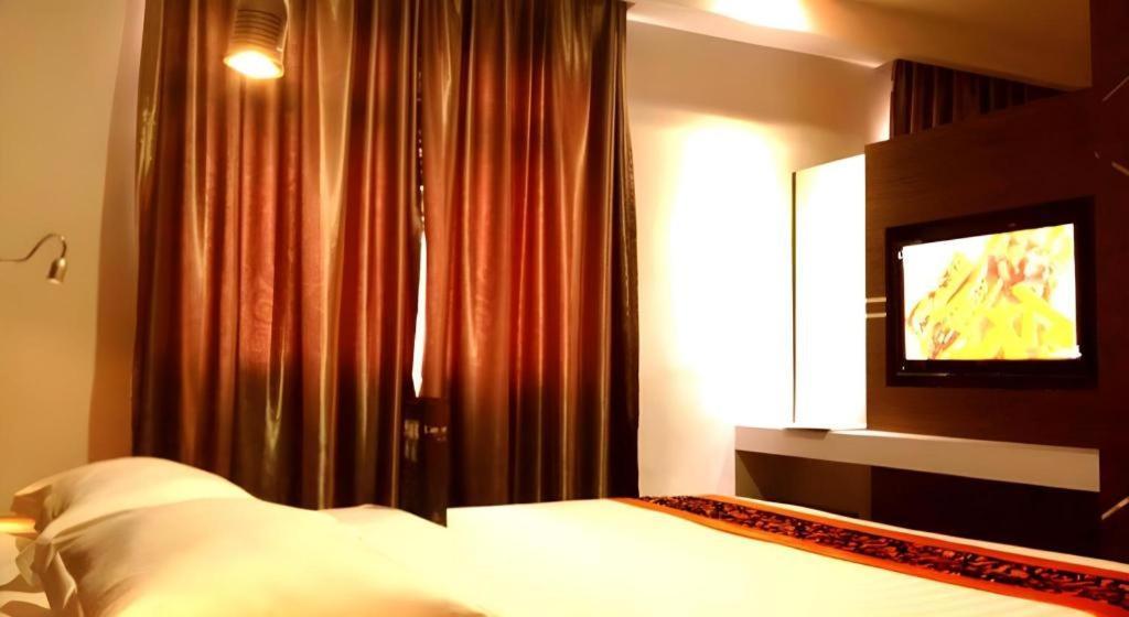 89 Hotel Batam Nagoya Eksteriør billede